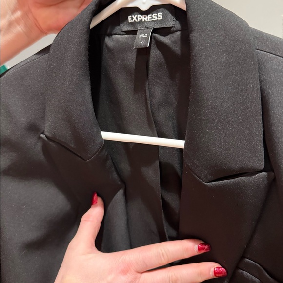Express Elegant Black Blazer - Picture 3 of 3